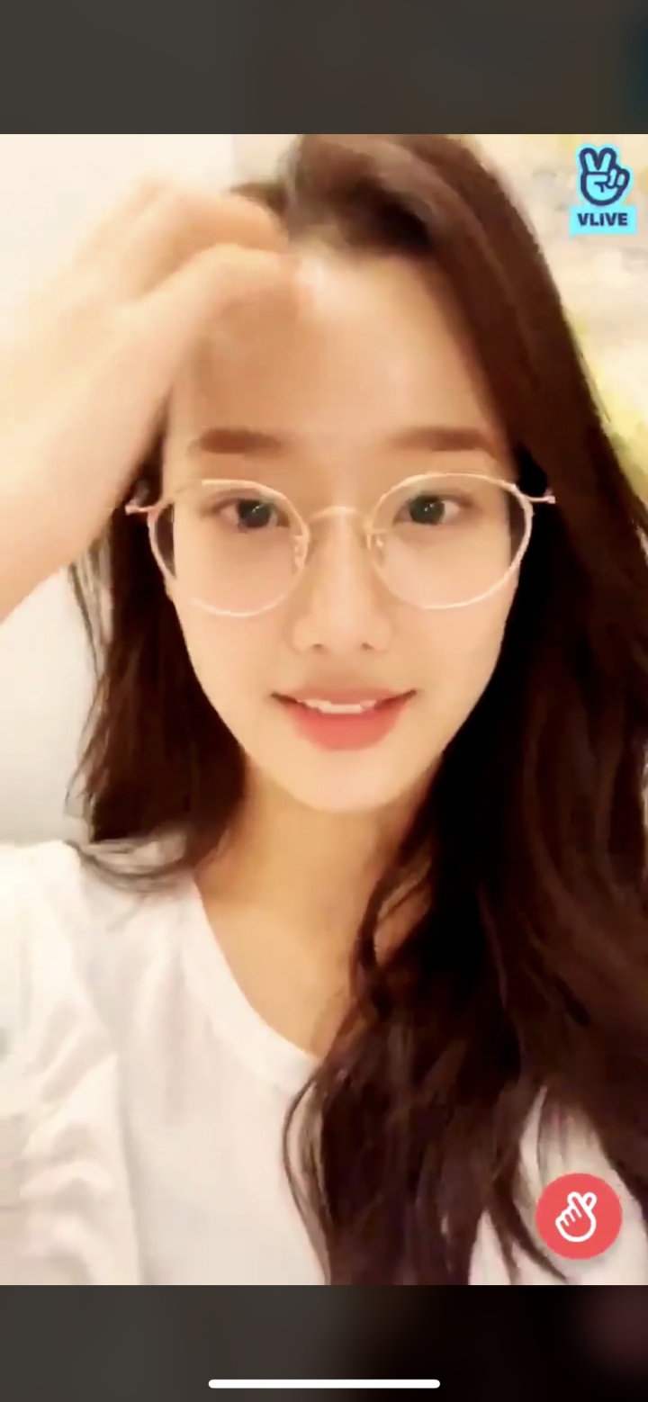 아이돌이 도수 있는 '진짜' 안경을 써보았다 | 인스티즈