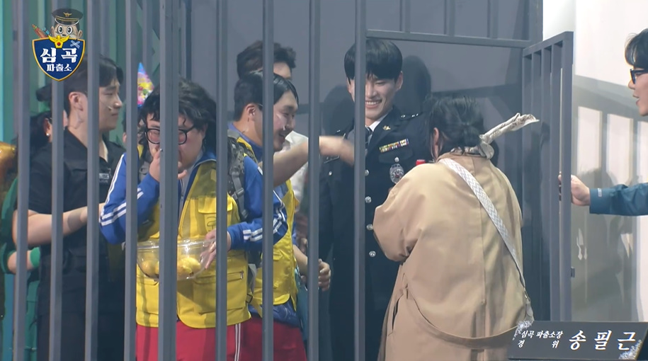 동네 파출소 유치장에 사람이 붐비는 이유...jpg | 인스티즈