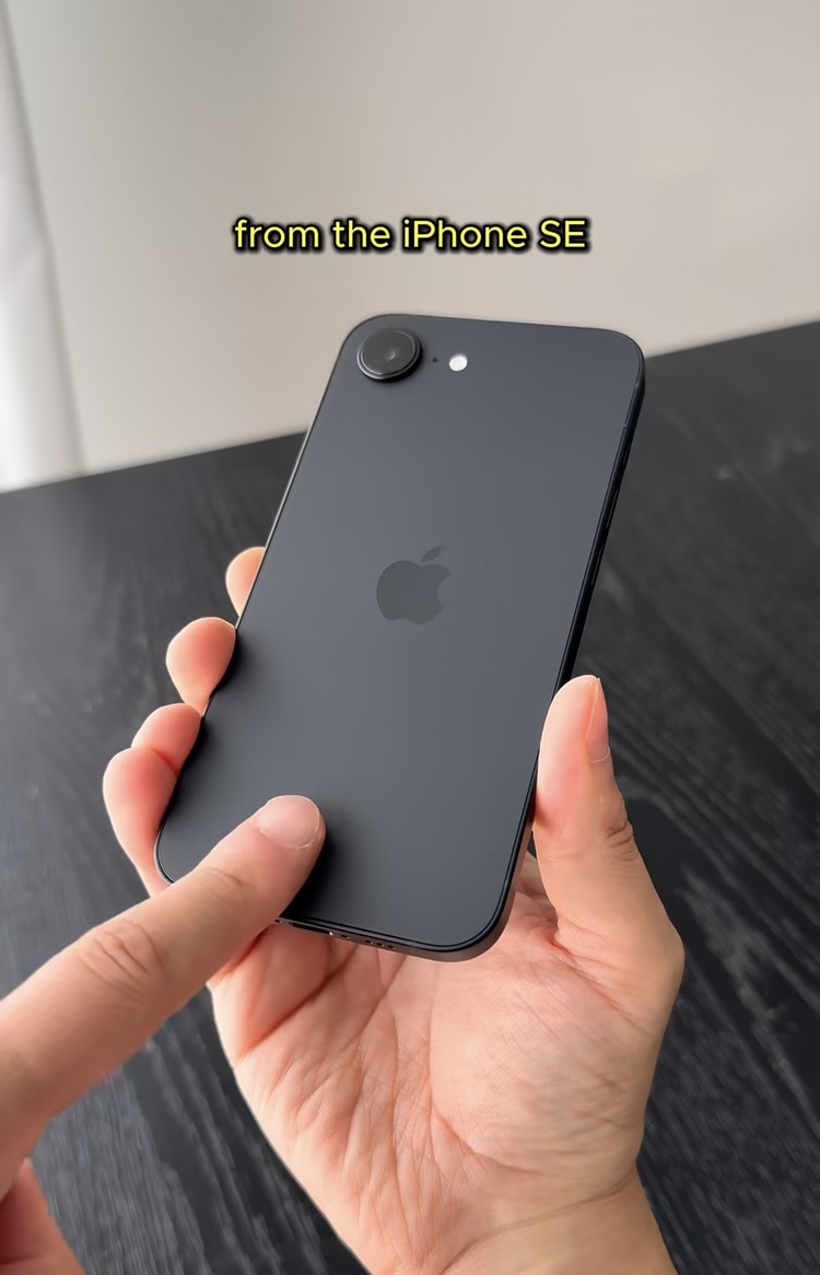 슬슬 보이기 시작하는 아이폰se4 실물샷 | 인스티즈