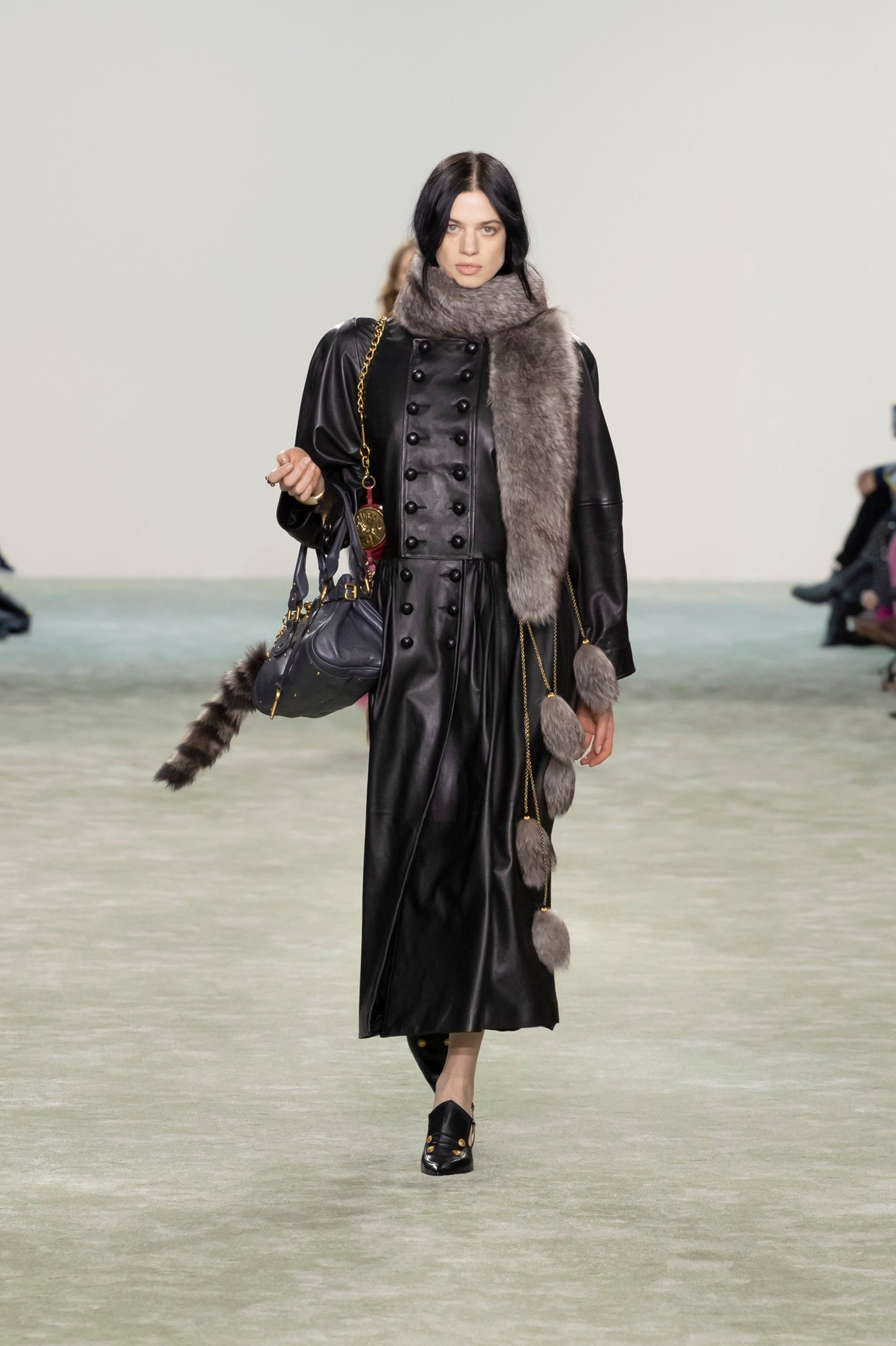 디자이너 교체 후 반응 핫해진 끌로에 신상 | 인스티즈