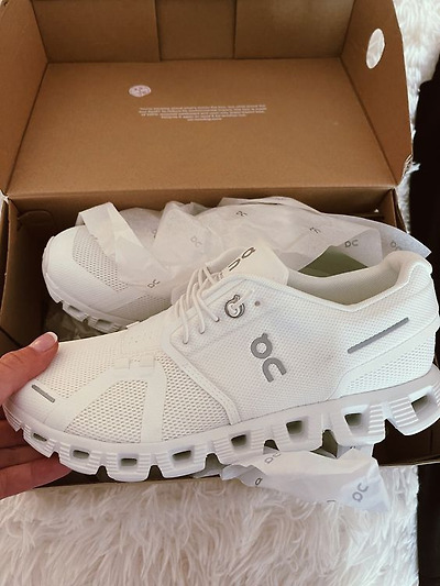 최근 점점 더 많이 신는 것 같은 운동화 브랜드 | 인스티즈