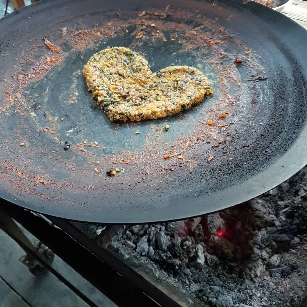 웨이팅만 기본 2시간이라는 가평 솥뚜껑 닭볶음탕.....jpg | 인스티즈