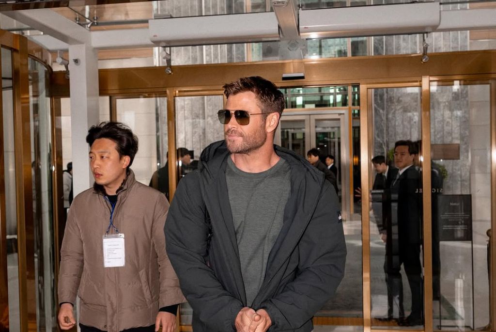 크리스 햄스워스 한국 촬영 사진 공개 | 인스티즈