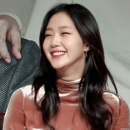  김고은 눈웃음3