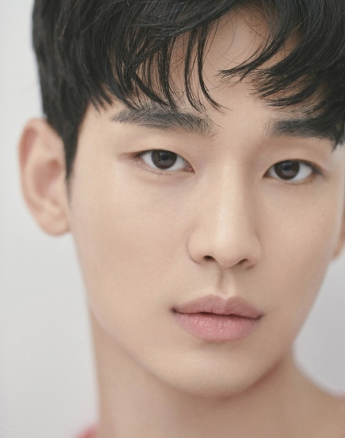  김수현 팬카페 변함없이 함께할 것”…&apos;손절&apos; 아니었다