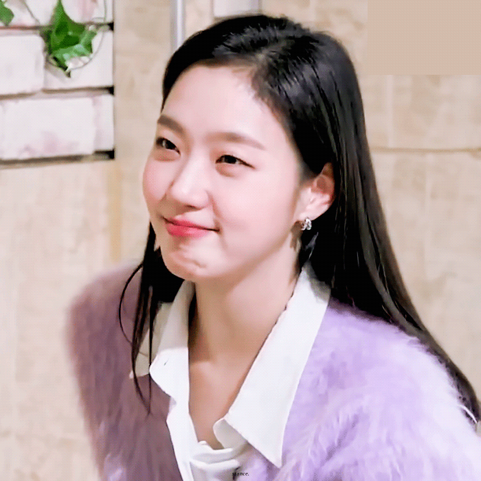 김고은 눈웃음 | 인스티즈