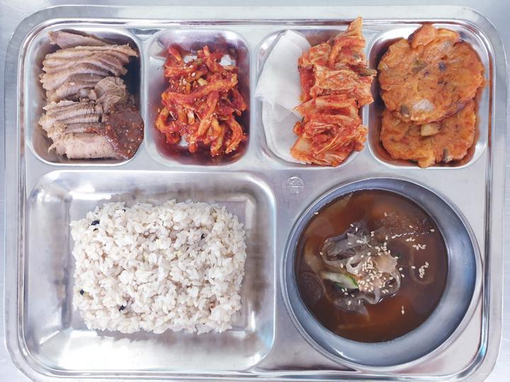 단체급식 해물파전 미나리전 김치전 jpg | 인스티즈