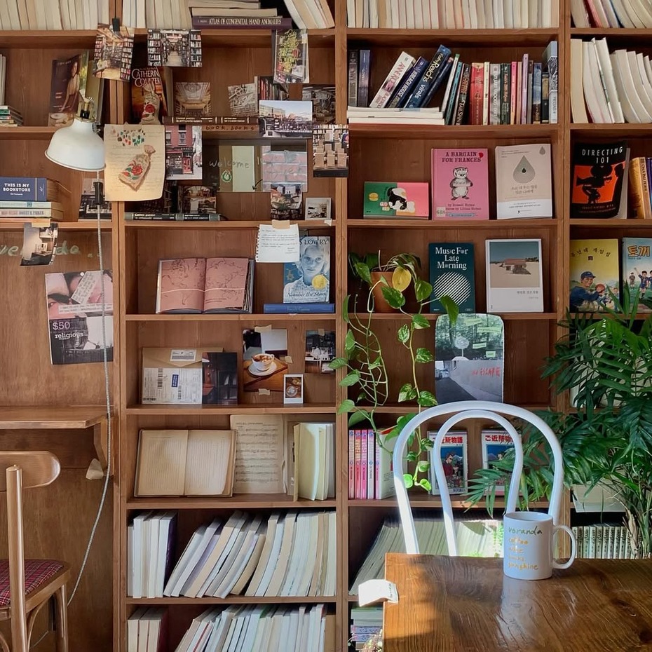 커피부터 술까지, 음미하며 독서하기 좋은 카페 4 | 인스티즈