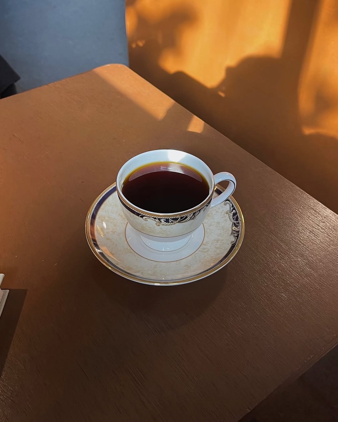 커피부터 술까지, 음미하며 독서하기 좋은 카페 4 | 인스티즈