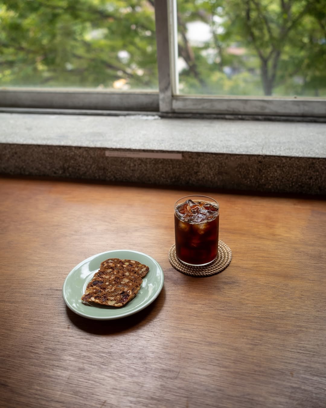 커피부터 술까지, 음미하며 독서하기 좋은 카페 4 | 인스티즈