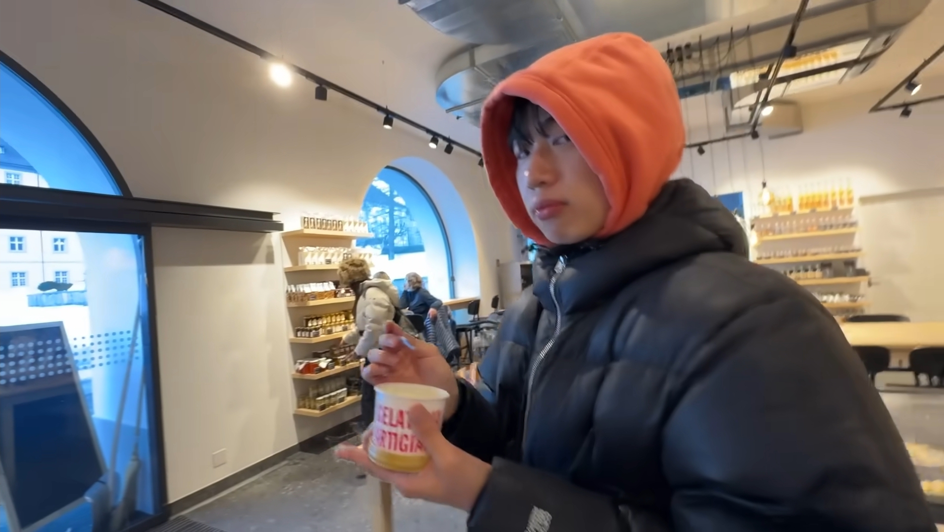 성격이 정반대라 더 웃긴 찰스(ENFP)와 승헌쓰(ISTP) | 인스티즈