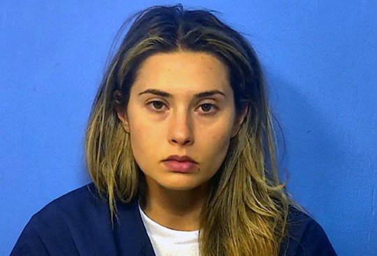 작년 결혼한 30세 女교사 15세 男학생 교실서 성폭행…미국 발칵 | 인스티즈