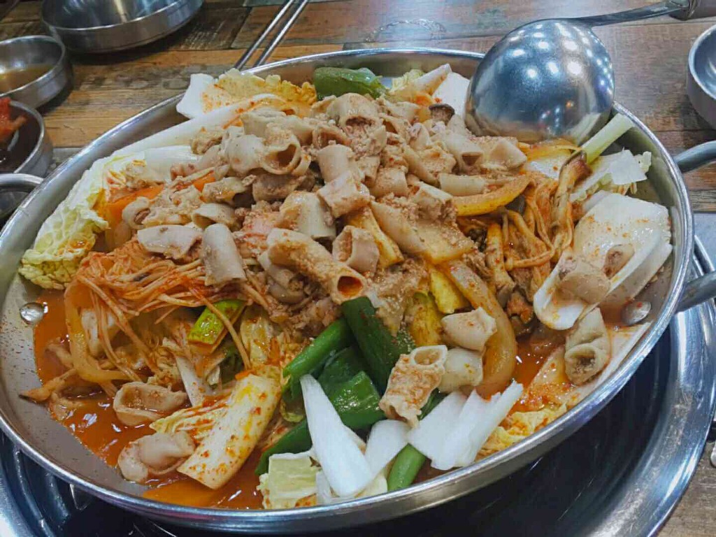 맛녀석에 나온 곱창전골.gif | 인스티즈