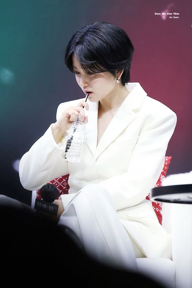 김태리 짧은머리 스타일 | 인스티즈