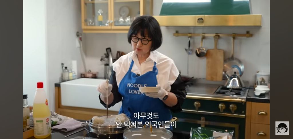 전세계 사로잡은 K-푸드 어머니 노희영이 세운 전략 3가지는?? 비비고 만두 | 인스티즈