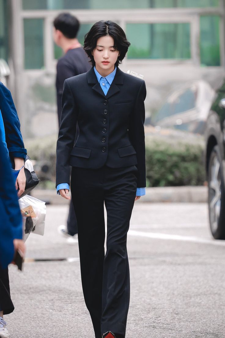 김태리 짧은머리 스타일 | 인스티즈