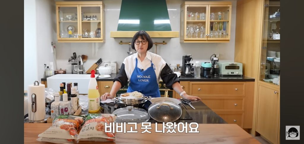 전세계 사로잡은 K-푸드 어머니 노희영이 세운 전략 3가지는?? 비비고 만두 | 인스티즈