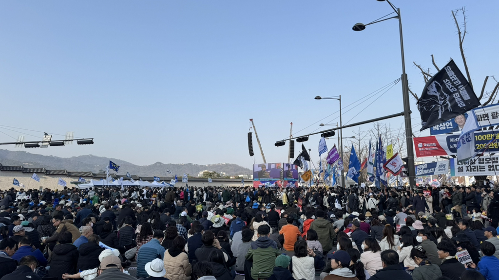 1호차 행진 끝나갈 때 막호차 사람들이 출발했던 🇰🇷윤석열 탄핵 찬성집회 행진(3/22) | 인스티즈