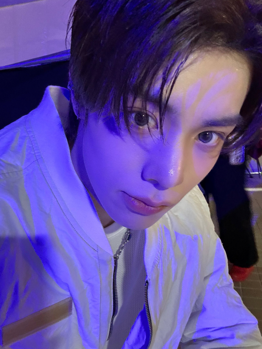 셀고와 셀카장인 다 있다는 누에라 | 인스티즈