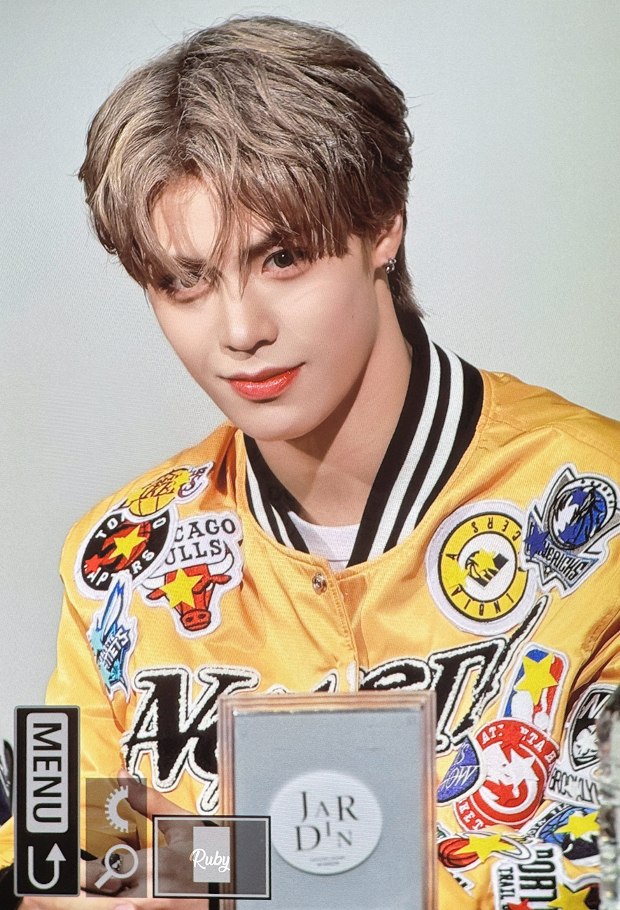 셀고와 셀카장인 다 있다는 누에라 | 인스티즈