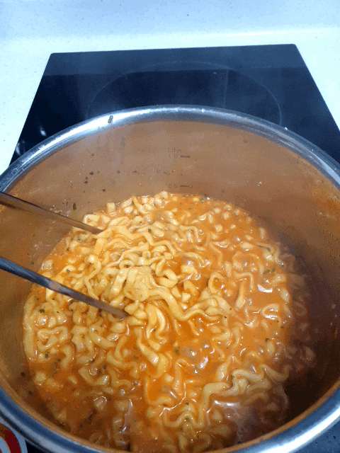 불닭볶음면.gif | 인스티즈