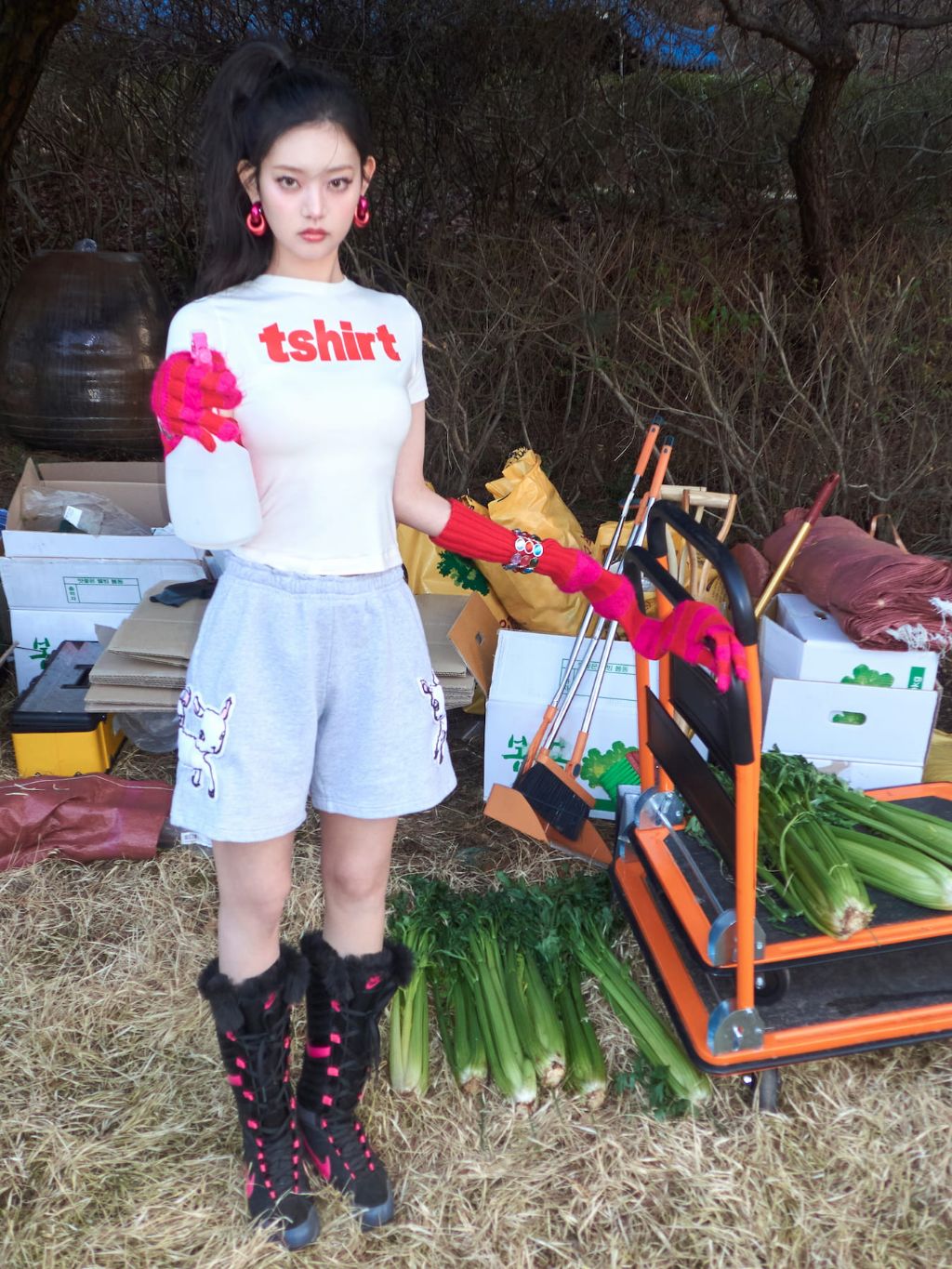 키키 KiiiKiii 공홈 'BTG' 컨셉포토 | 인스티즈