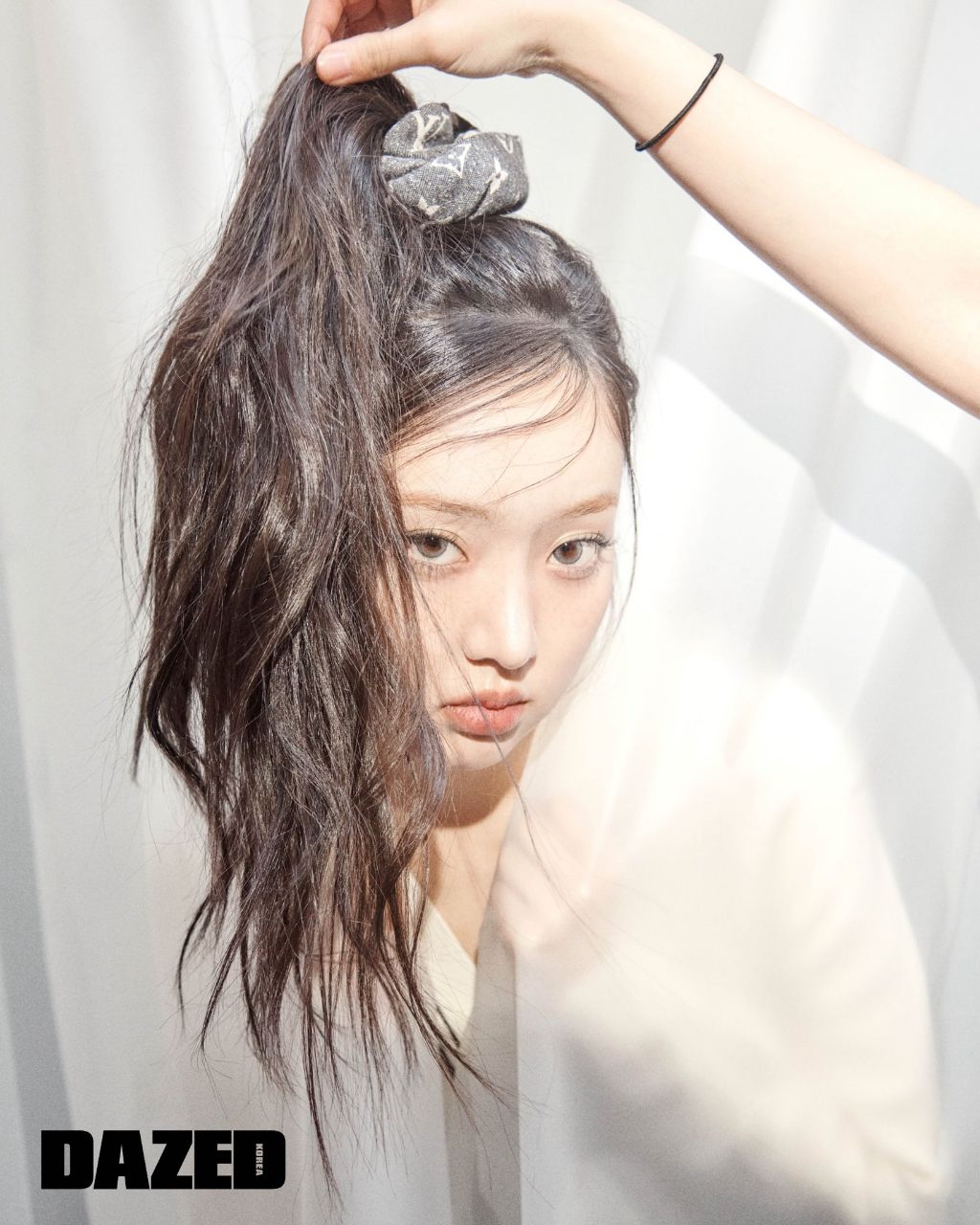 데이즈드 KiiiKiii 키키 X 루이비통 화보 | 인스티즈