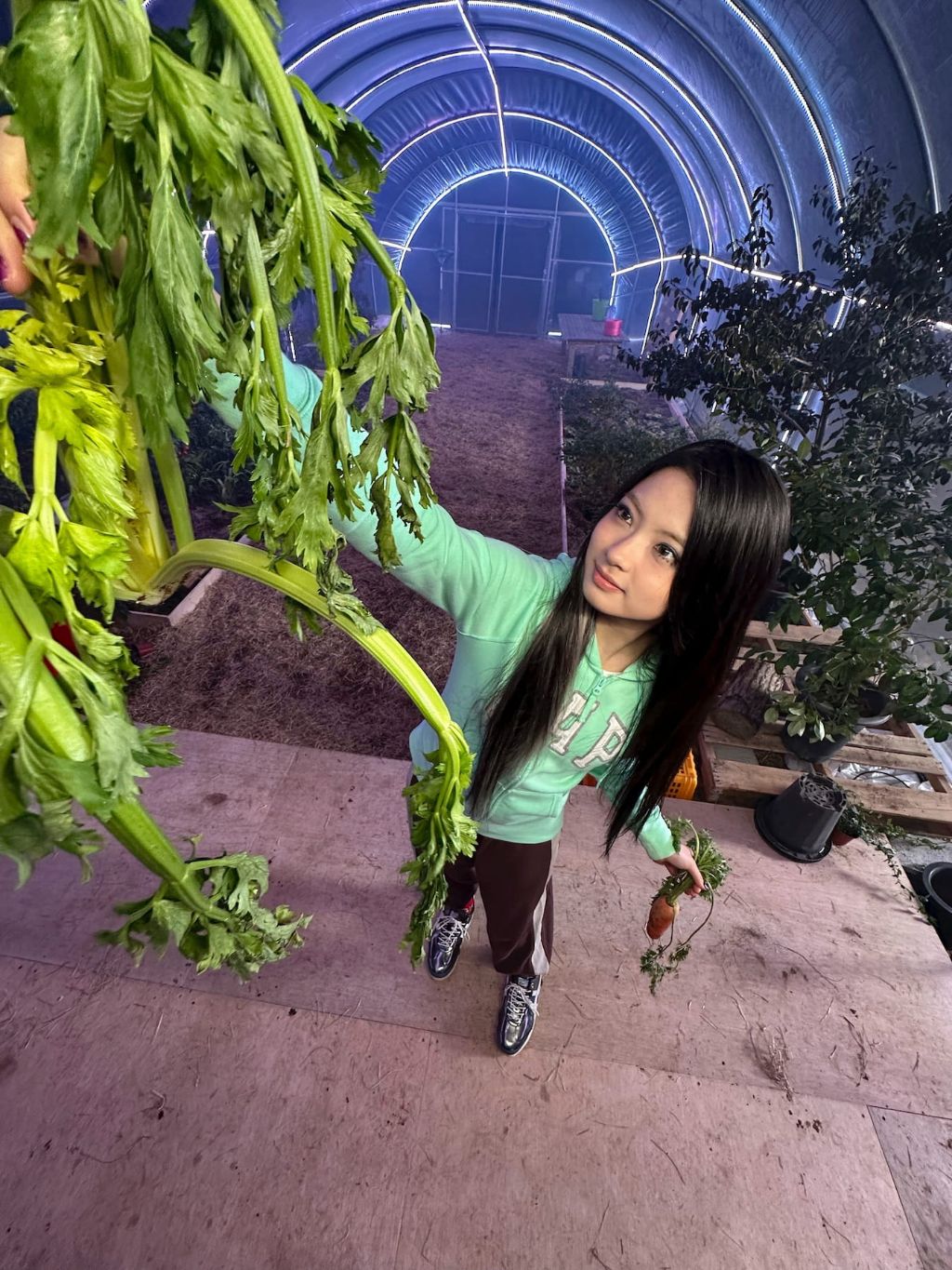 키키 KiiiKiii 공홈 'BTG' 컨셉포토 | 인스티즈