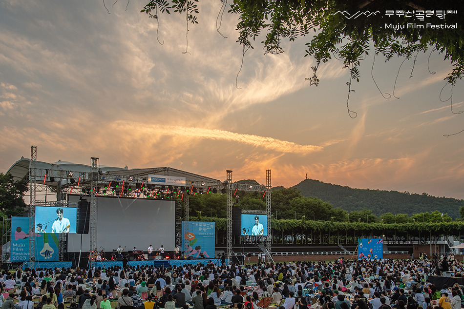 2만 3천명 사는 동네에 3만 5천명 관객이 찾아왔다는 산골영화제 | 인스티즈