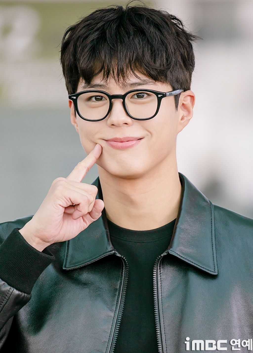 실시간 싱가포르로 출국하는 박보검 | 인스티즈