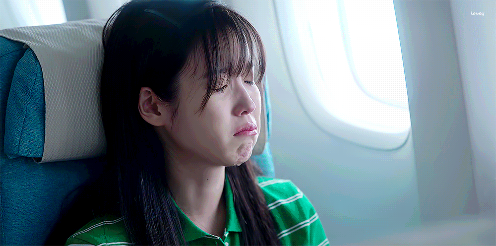 폭싹 속았수다 침도 안 나올 것 같은 아이유 눈물 연기 횟수.gif | 인스티즈