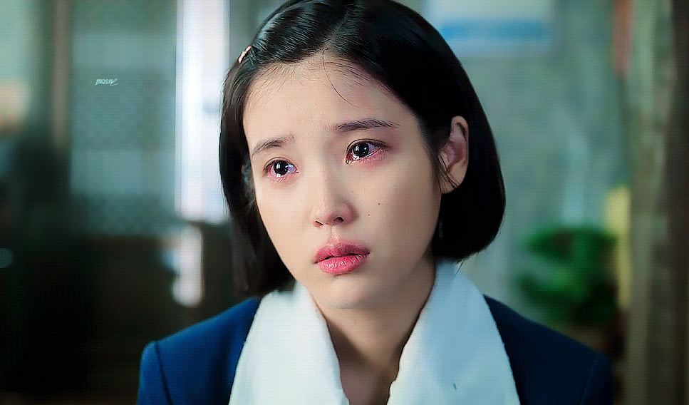 폭싹 속았수다 침도 안 나올 것 같은 아이유 눈물 연기 횟수.gif | 인스티즈