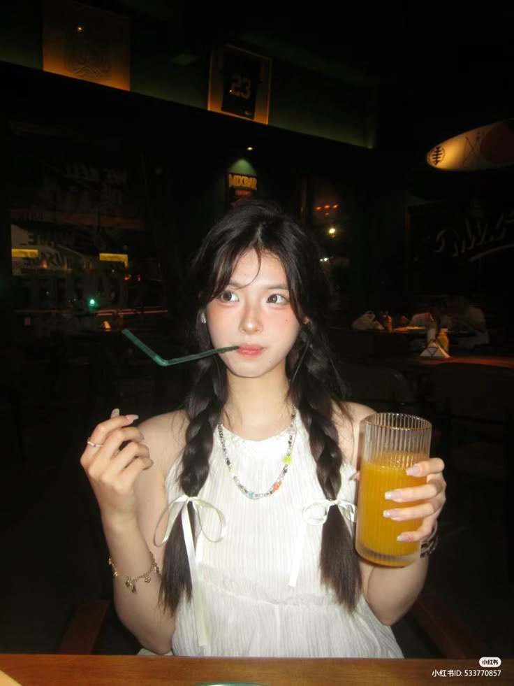 카페,음식점 남찍사 내가하도 뚝딱거려서 참고하려고 모은 포즈 | 인스티즈