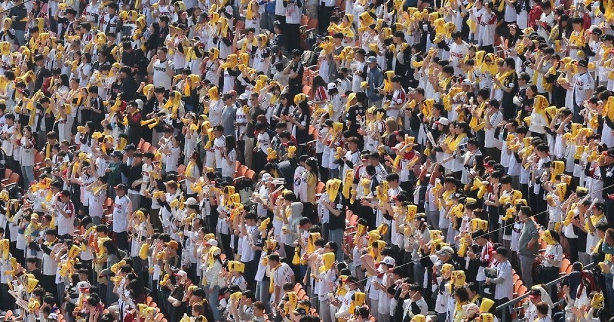 "영화보다 긴데" 2030 여성 '덕질'하듯 본다…무려 130% 증가 | 인스티즈