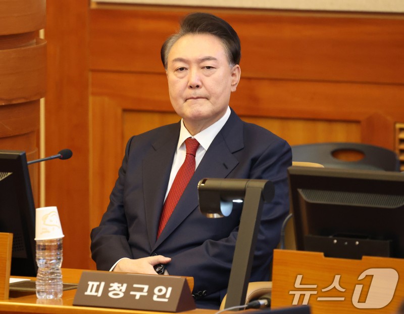 尹 탄핵심판 28일 선고도 '불발'…사실상 4월로 넘어가 | 인스티즈