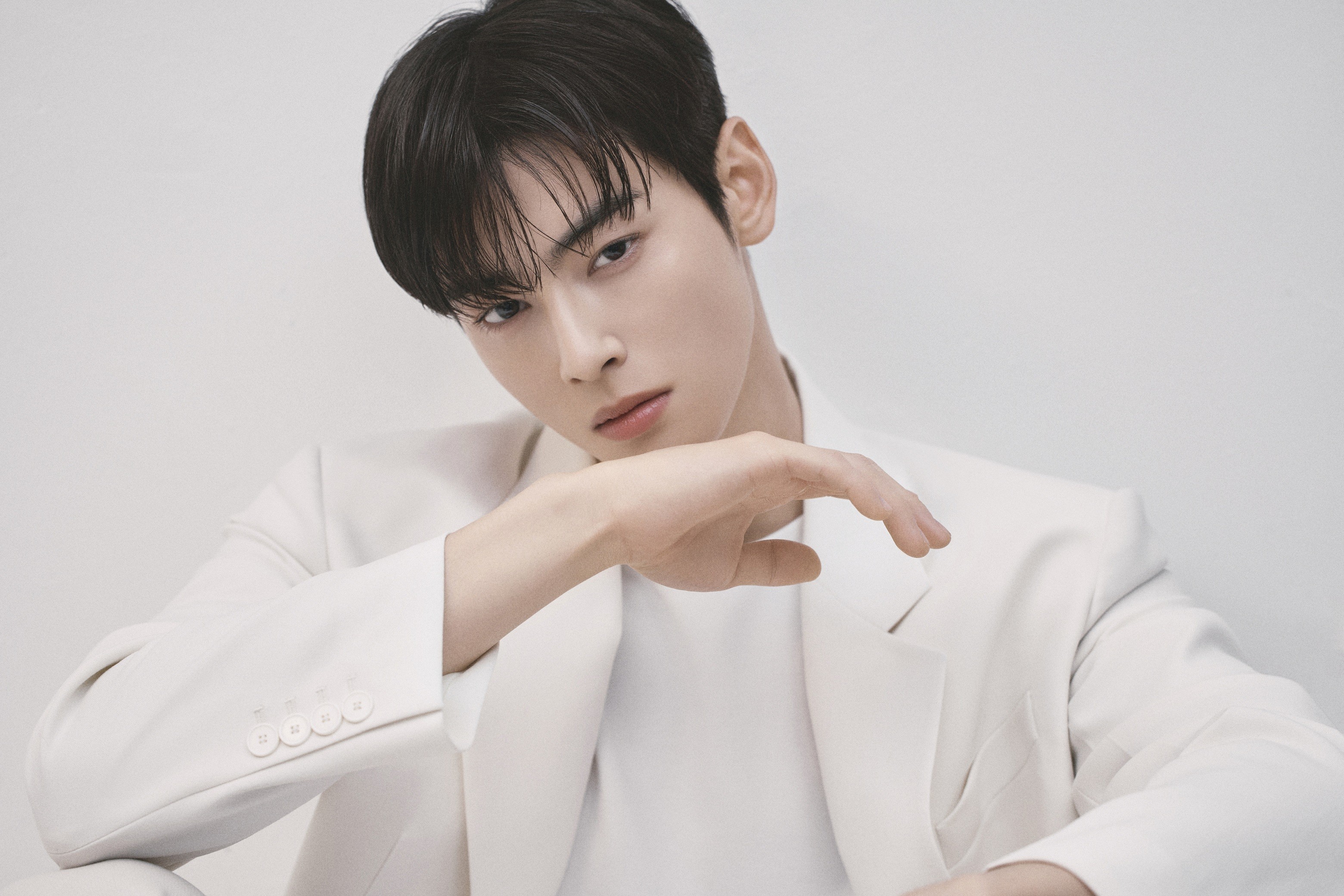 차은우, 산불 1억 원 지원…"이재민에 위로를 전합니다" | 인스티즈