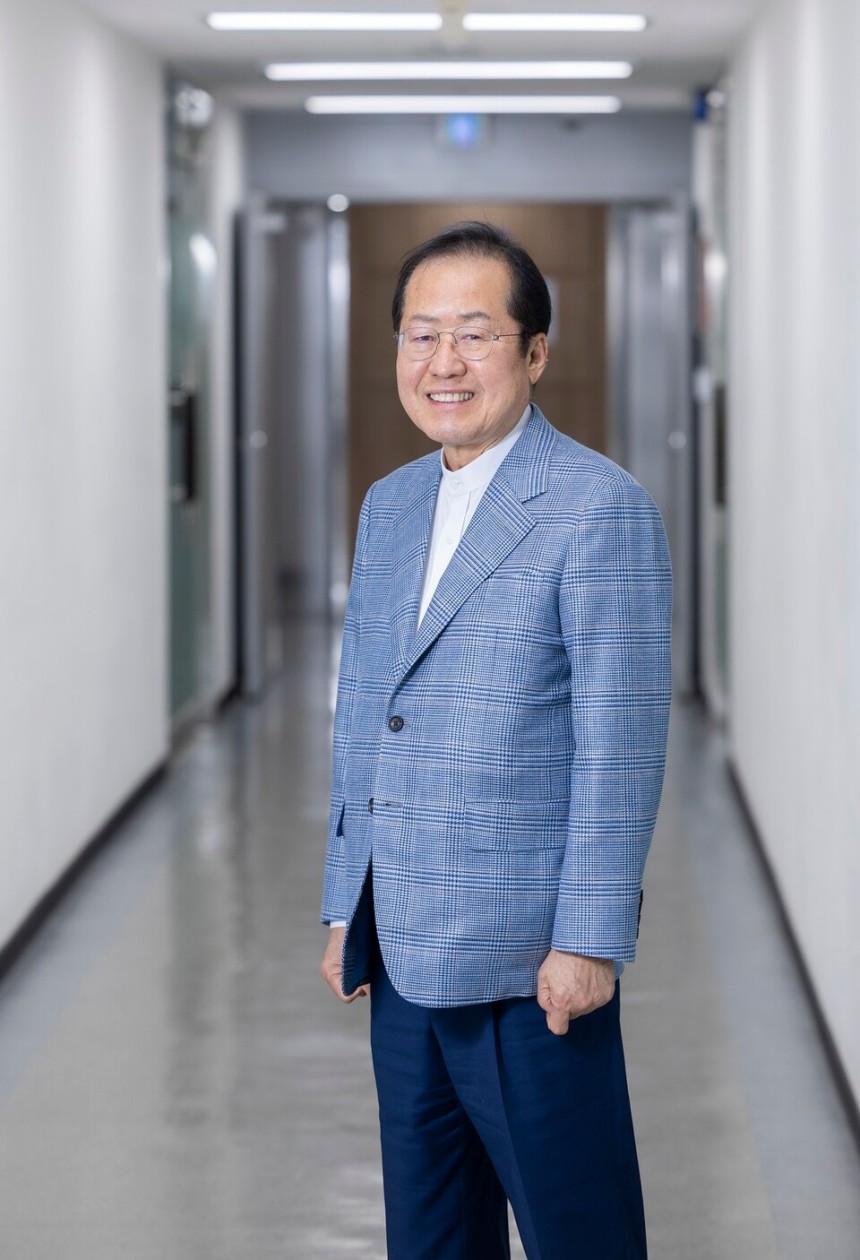 홍준표 "보수, 尹 정부와 전혀 다른 정권 준비해야" [월간중앙] | 인스티즈