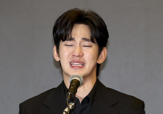 김수현 기사사진 | 인스티즈