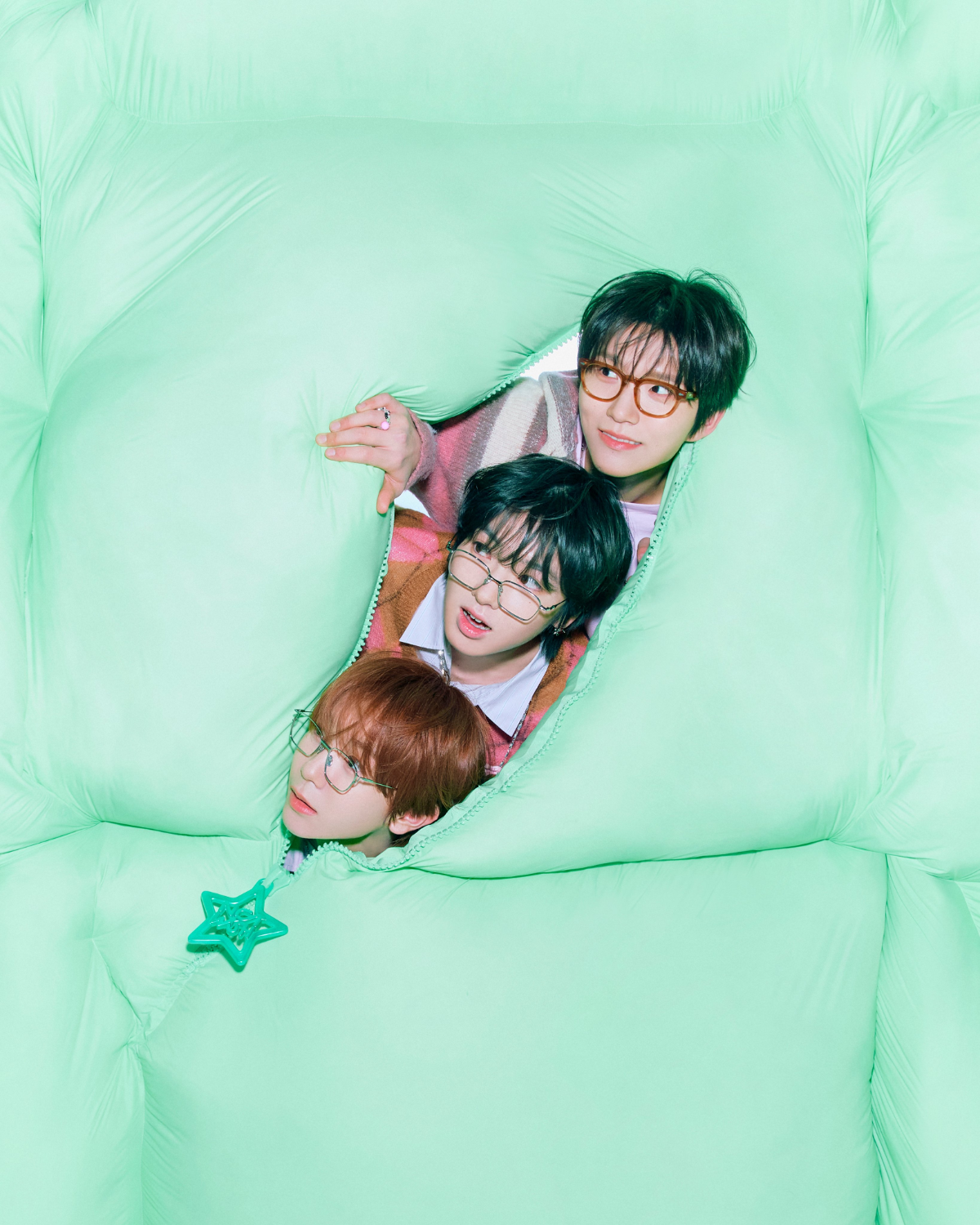 주머니에 넣고 다니고 싶다 했더니 진짜 주머니에 넣어버린 SM | 인스티즈