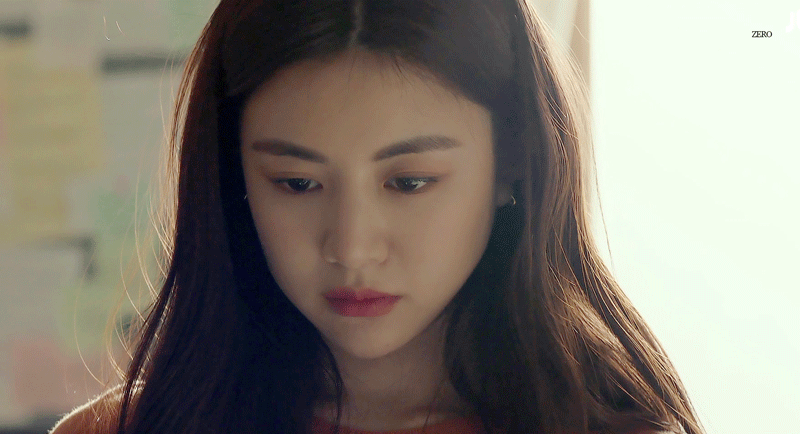 배우 고윤정 살 조금 쪘었다는 드라마 로스쿨 시절.gif | 인스티즈