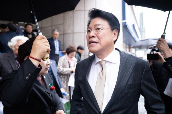 장제원 성폭력 피해자분 오늘 기자회견 예정이었음 | 인스티즈