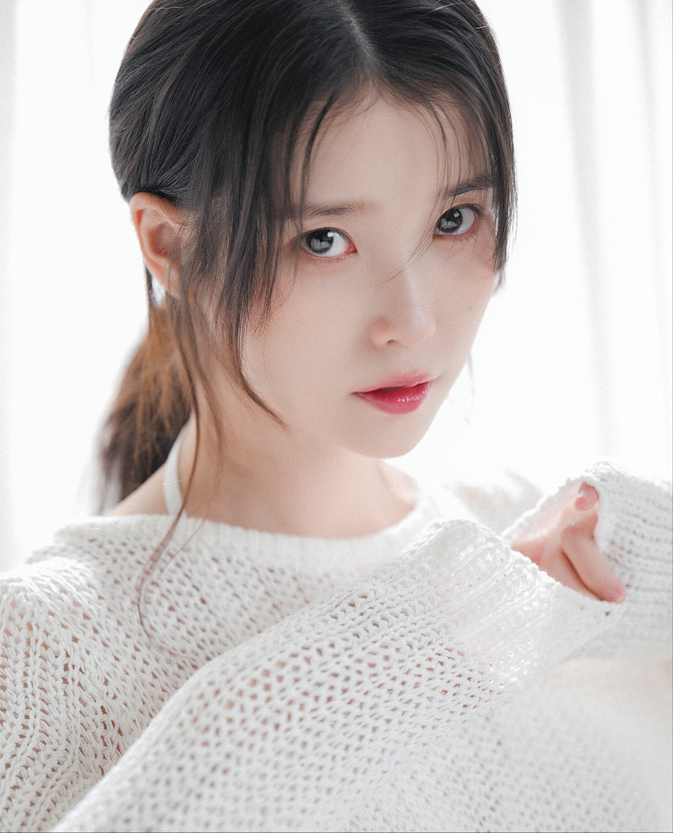 아이유 씨네 21 화보 | 인스티즈
