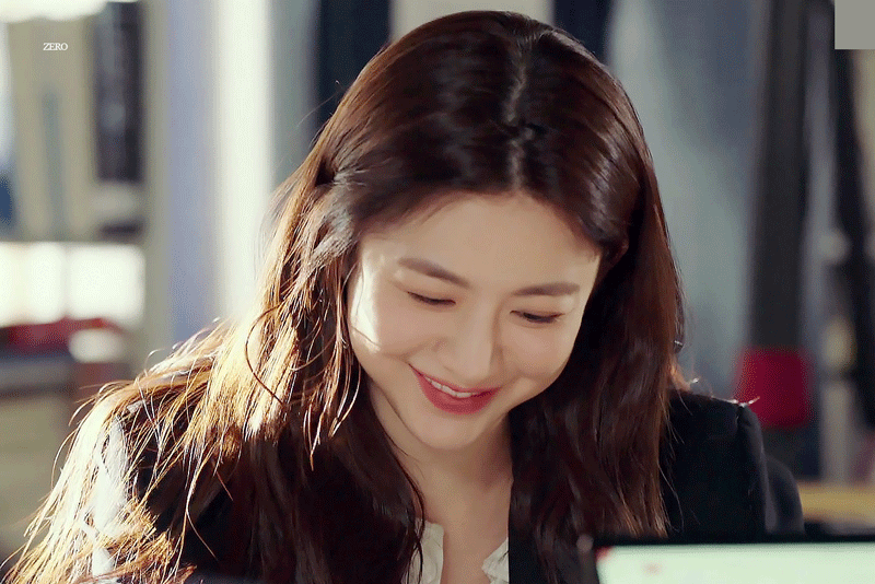 배우 고윤정 살 조금 쪘었다는 드라마 로스쿨 시절.gif | 인스티즈