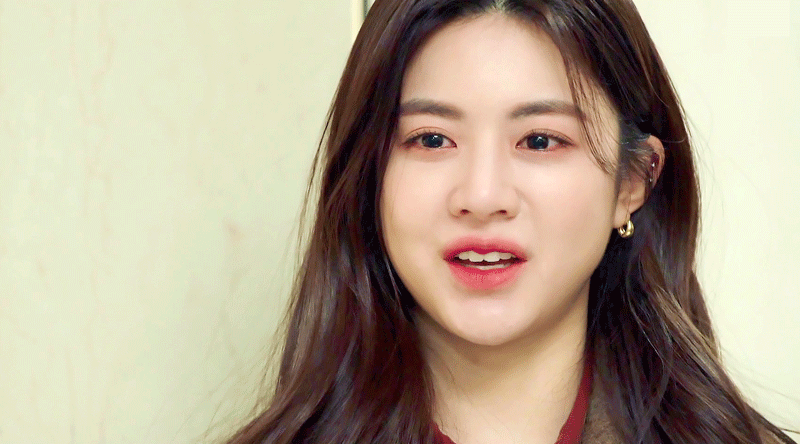 배우 고윤정 살 조금 쪘었다는 드라마 로스쿨 시절.gif | 인스티즈