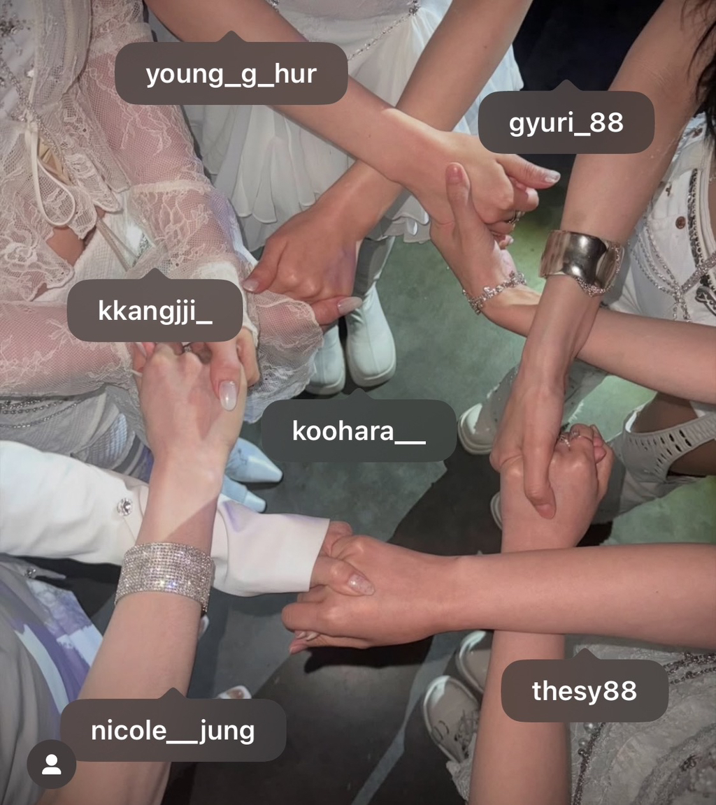 벌써 18주년 축하하는 걸그룹.jpg | 인스티즈