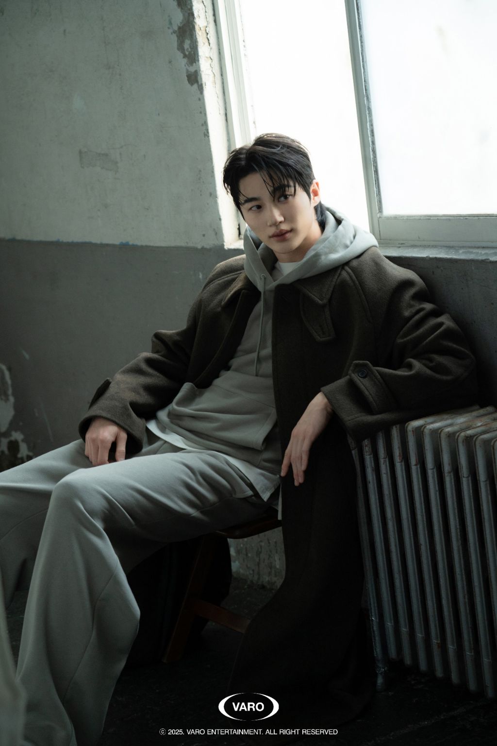 변우석 x 지오다노 🤍 소속사 비하인드 포토 | 인스티즈