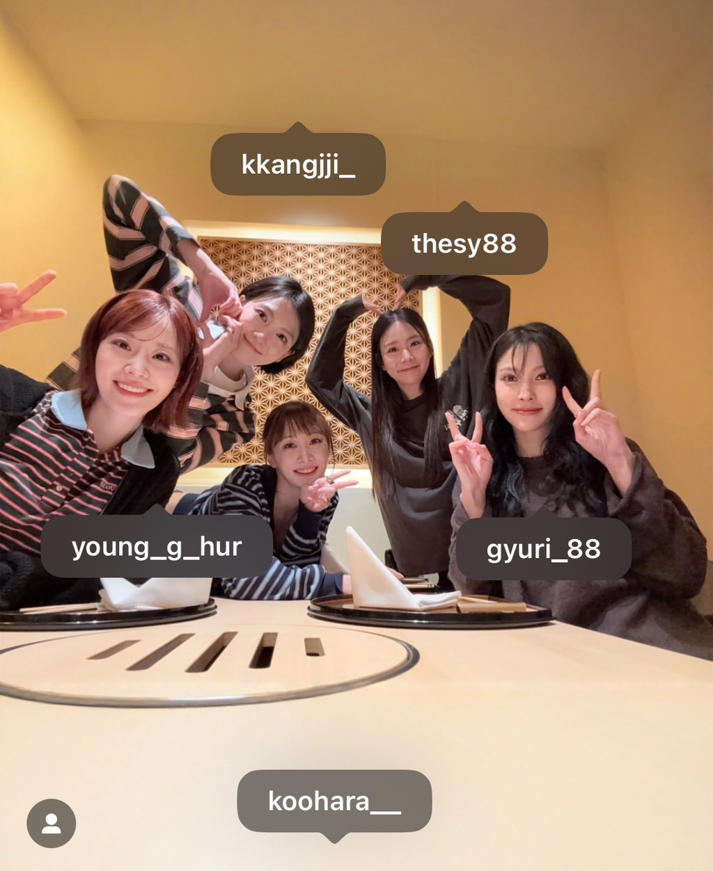  벌써 18주년 축하하는 걸그룹.jpg1