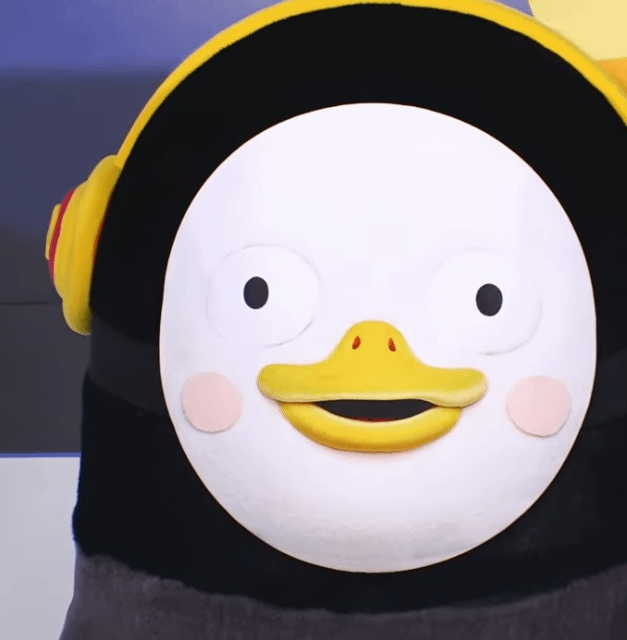 데뷔 6주년 라방하는 펭수 얼굴상태.. | 인스티즈