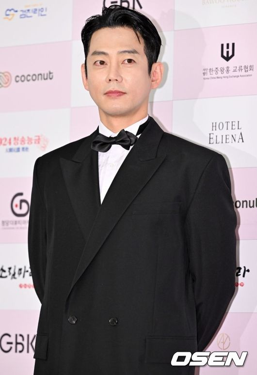  테이, &apos;성폭력 의혹&apos; 故장제원 사망에 안타깝다..발언 &apos;갑론을박&apos;[Oh!쎈 이..