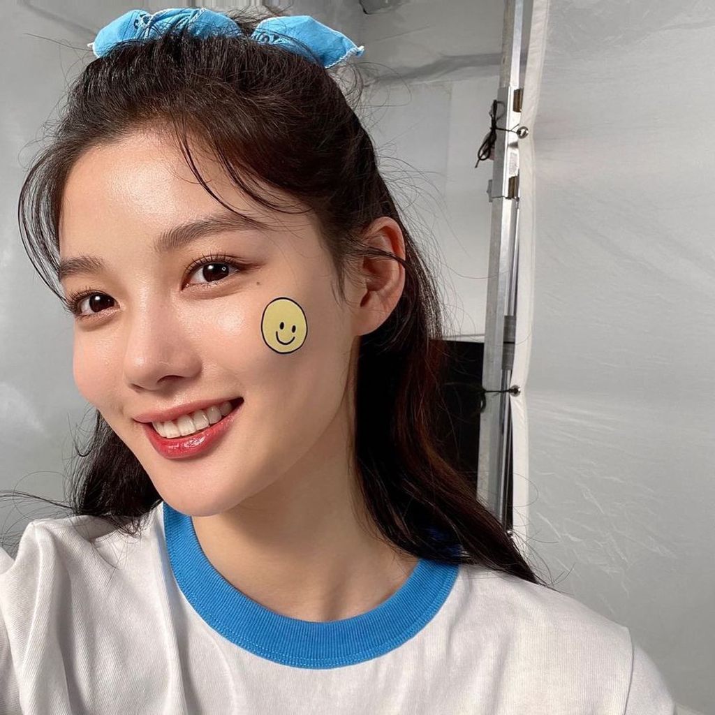 김유정이 아이돌이였다면 골랐을 포카 투표해보는 달글 캡쳐 | 인스티즈